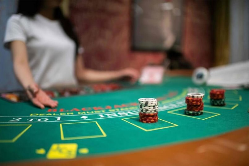Blackjack hấp dẫn và đầy kịch tính khi tham gia tại casino trực tuyến